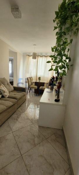 Apartamento à Venda no Condomínio Águas Claras no Lot. Parque São Martinho em Campinas