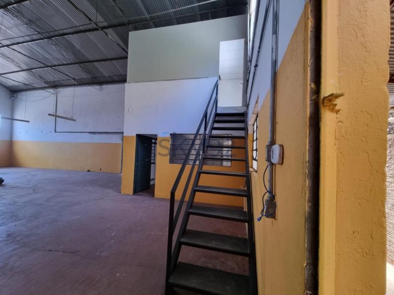 Barracão Comercial à Venda em Campinas